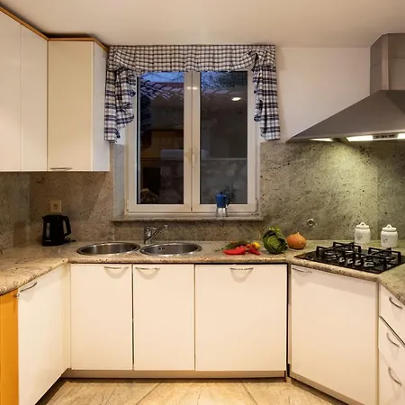 Вилла Plantis Dubrovnik - Seven Bedroom With Private Sea Access